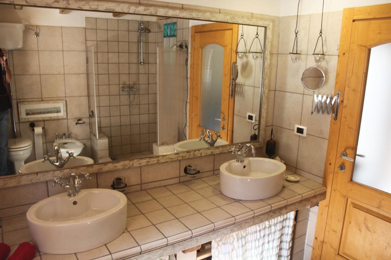 Il Rustico Di Peri Vila Exterior foto