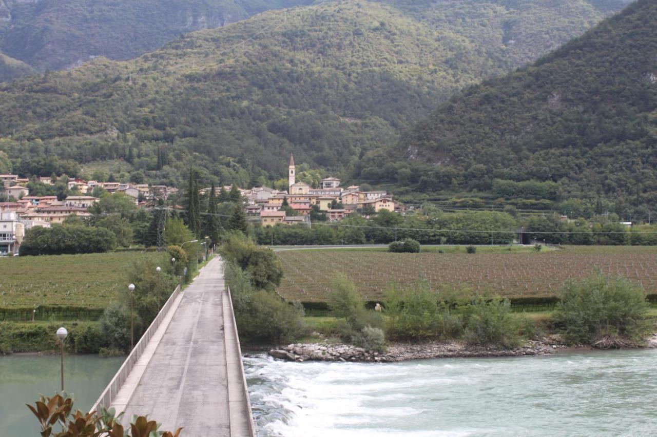 Il Rustico Di Peri Vila Exterior foto
